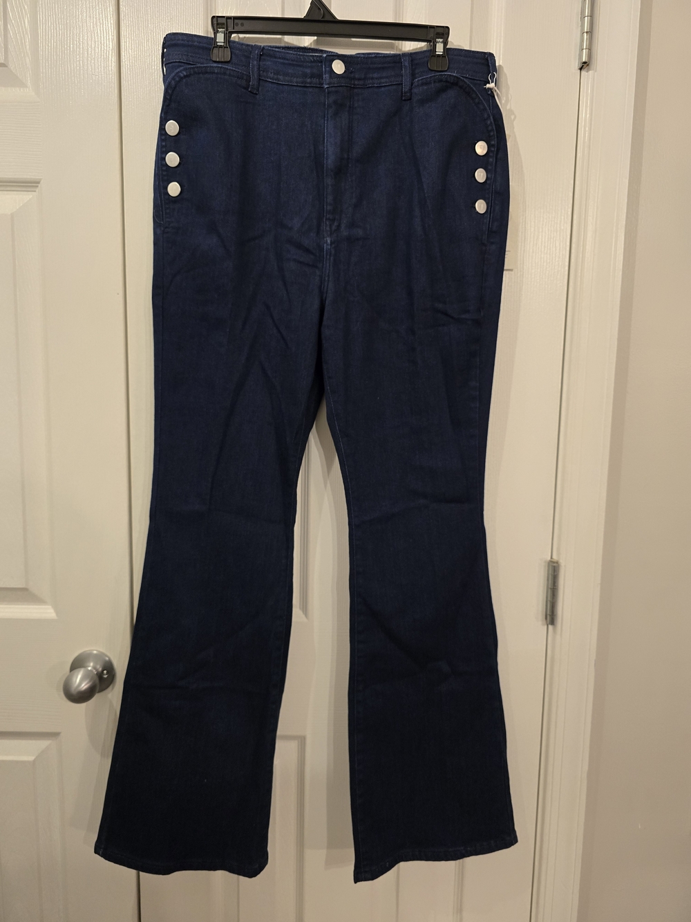 NWT Pilcro The Icon Dark Blue Jeans - 32